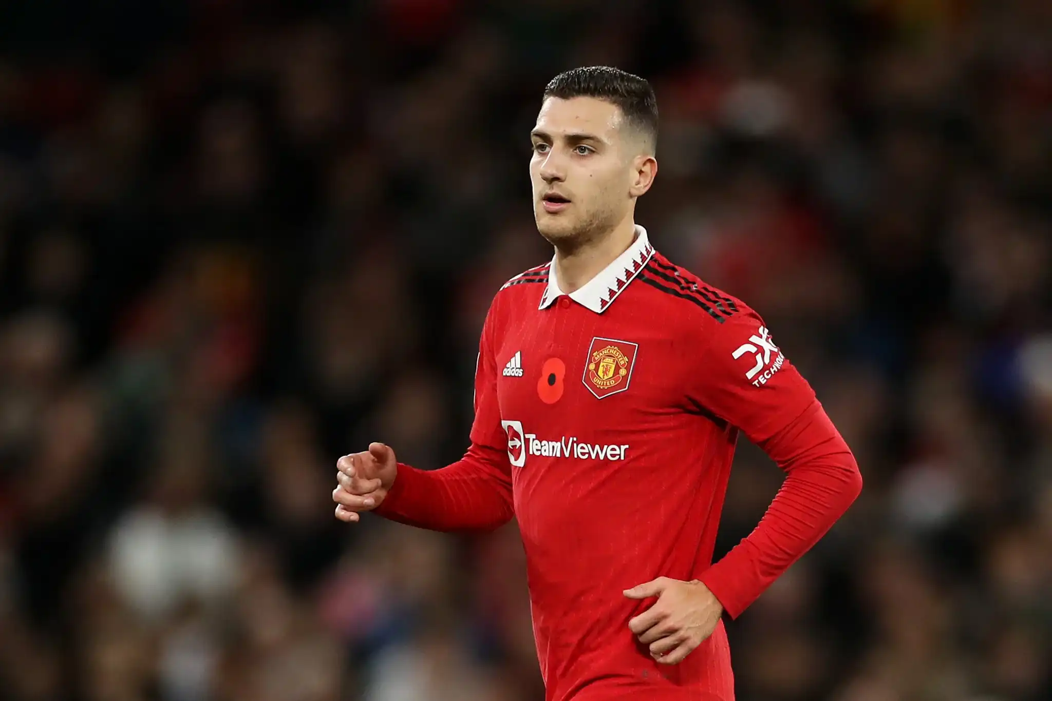 Diogo Dalot DOUBLES Manchester United's lead against Forest